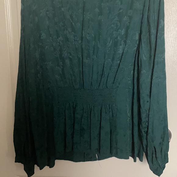 Ladies button front blouse - Picture 3 of 4